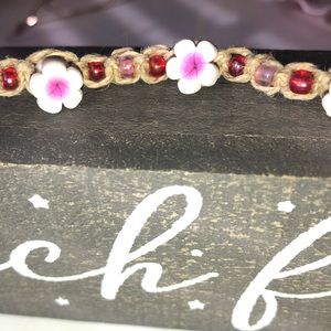 necklace with flowers / beads